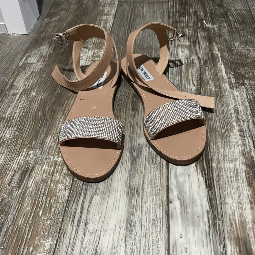 Steve madden nude slats with rhinestone band above toes with ankle buckle